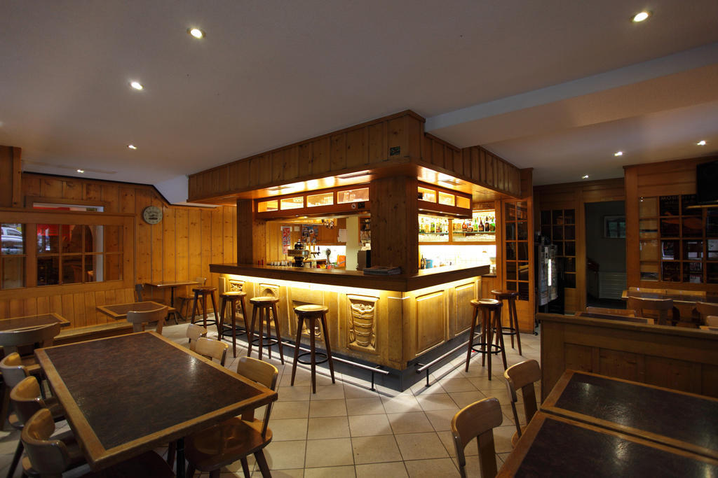 Hotel Restaurant Le Gietroz Le Châble エクステリア 写真