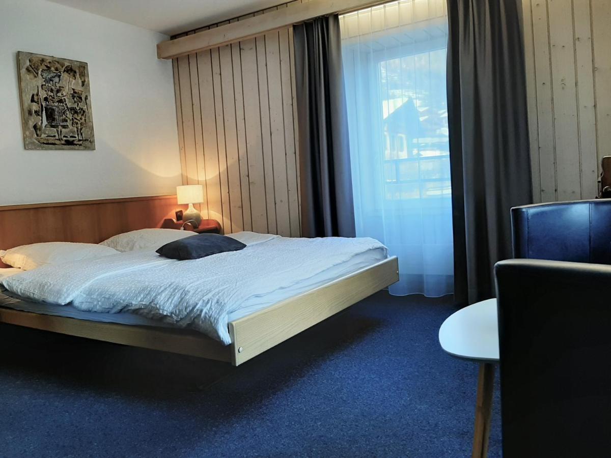 Hotel Restaurant Le Gietroz Le Châble エクステリア 写真